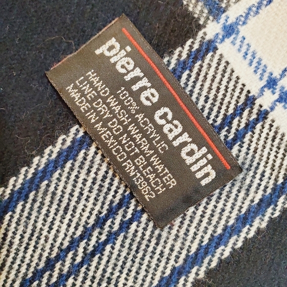 Pierre Cardin Ubisex Plaid Fringe  scarf - Picture 3 of 5